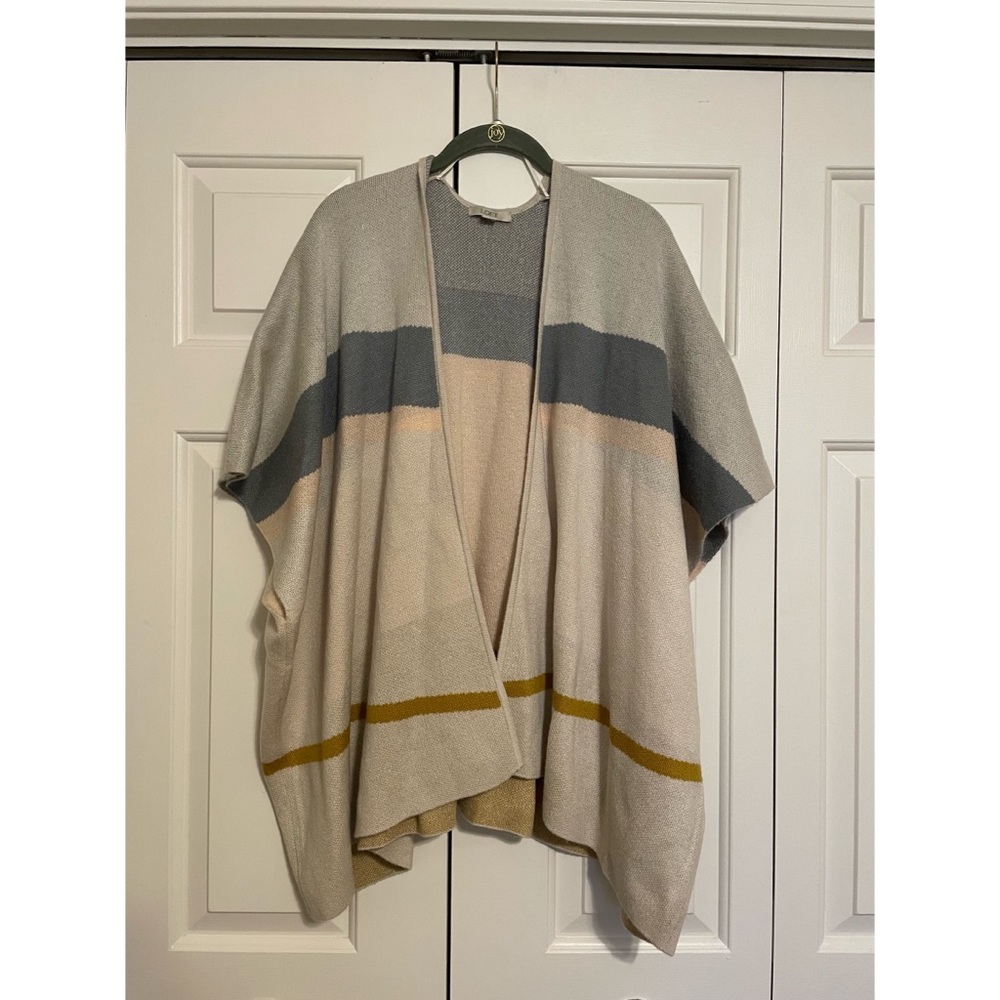Loft poncho
